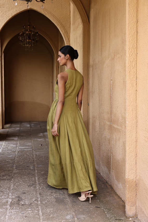 structured linen dress Sleeveless Keyhole Maxi Linen Dress, Wedding guest dress, Custom fit