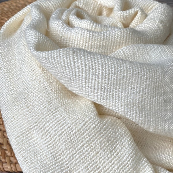 UNIQUE Soie de Tussah, Châle en pure soie de mûrier brut, Soie de Tussah, Teinture à la main, Tissé à la main, Unique, Foulard en soie pour femmes, Sans teinture, Sans produits chimiques