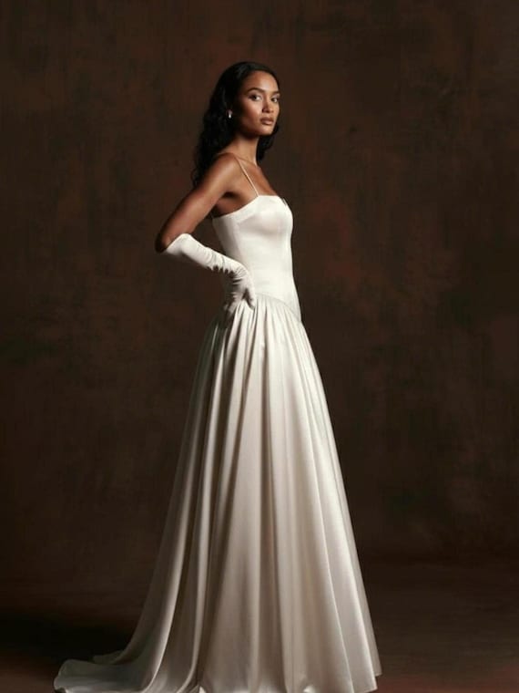 silk wedding dress with gloves wedding dress with gloves