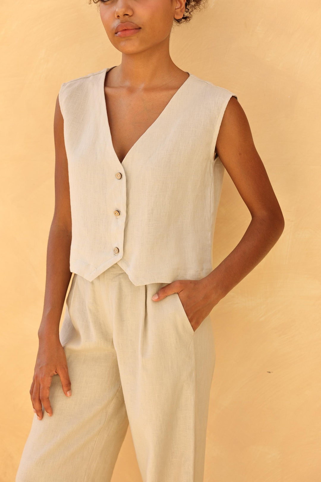Linen Boat-neck Vest