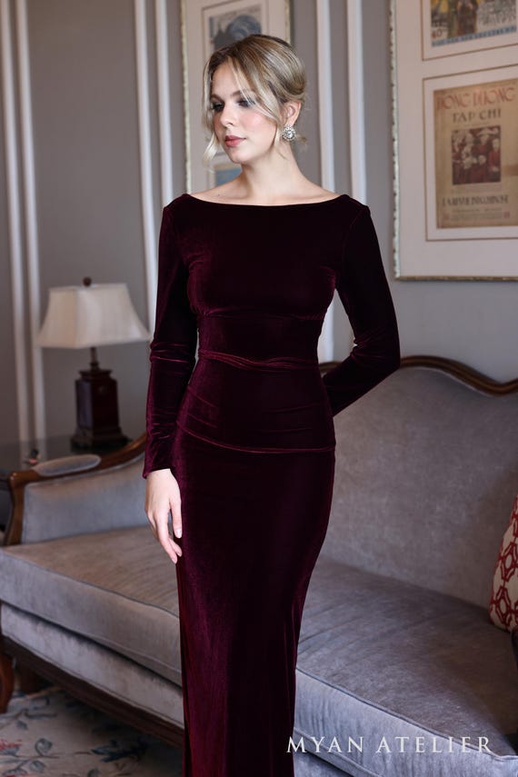 christmas velvet dress Remember The Night Emerald Green Velvet Dress – Shop the Mint main image 1