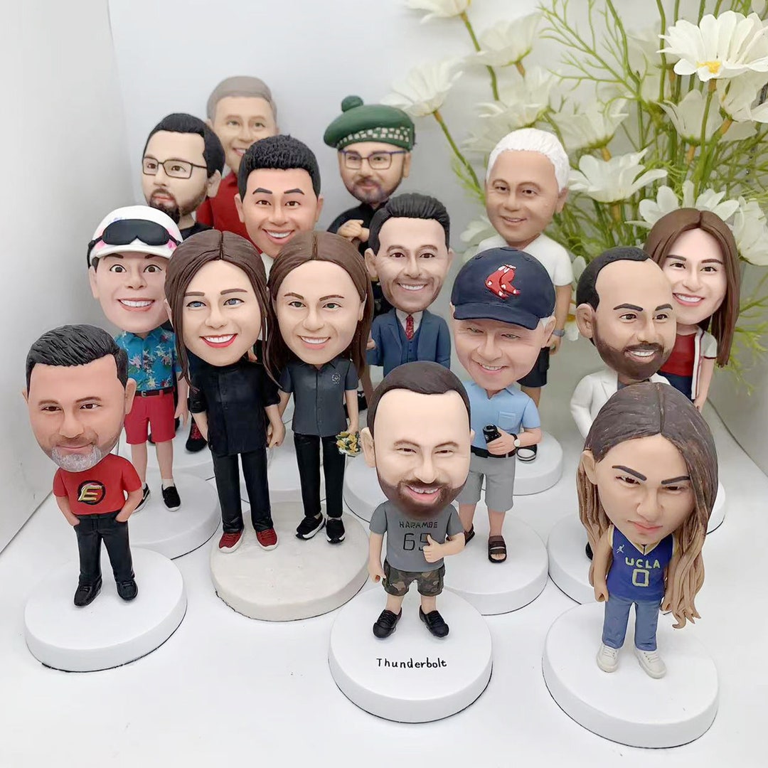 Customized Bobbleheads, Bobblehead Gifts for Employees, Custom Wedding