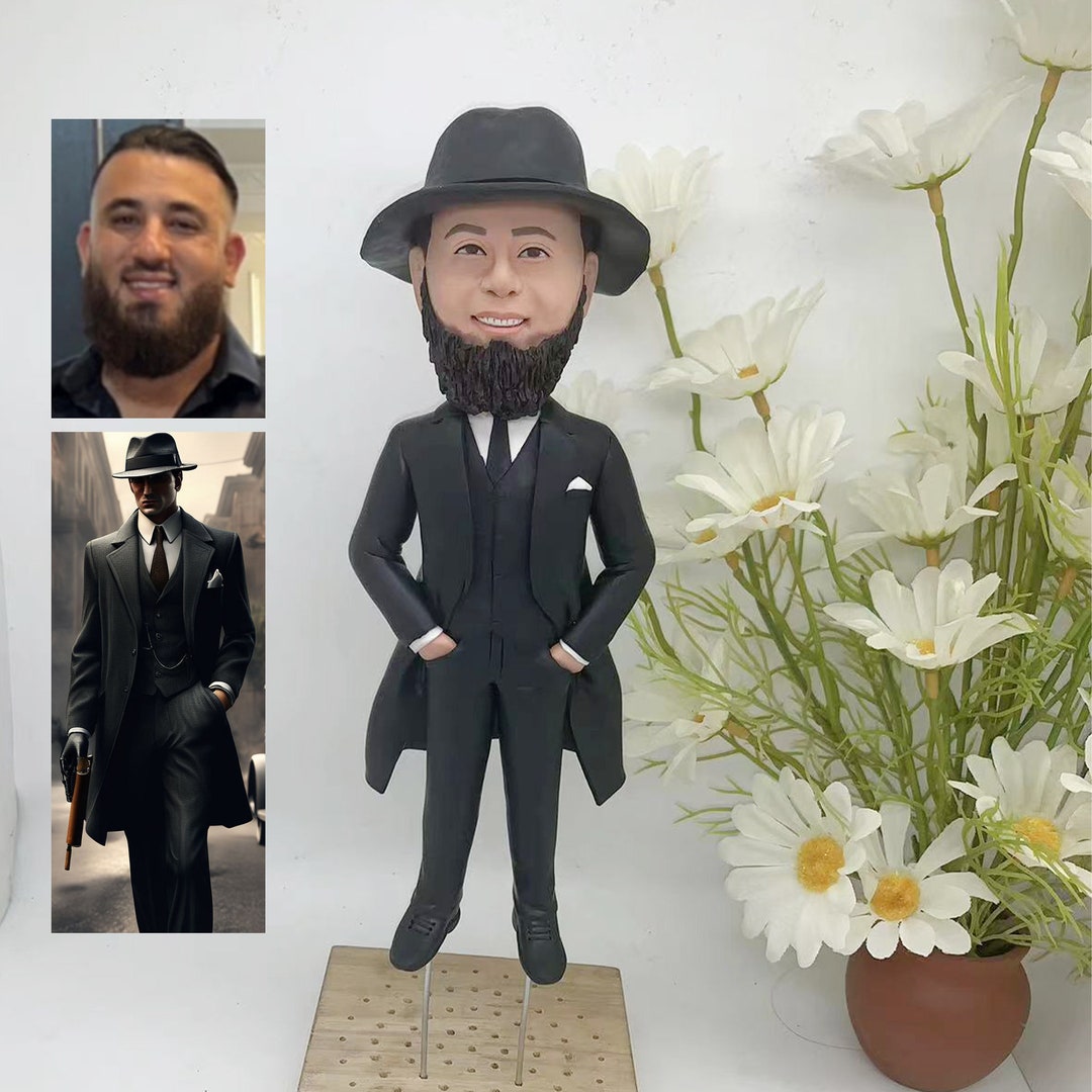Custombobbleheads, Personalized Bobbleheads, Bobblehead Gifts for Boyfriend Girlfriend