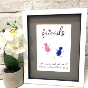 Personalised True Friends Pebble Picture - Framed Pebble - Friend Pebble Art - Gifts For Her - Friendship Birthday Gift - True Friends