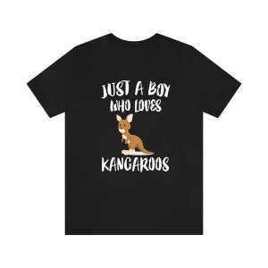 Just A Boy Who Loves Kängurus Shirt, Känguru Liebhaber Shirt, Känguru Shirt, Känguru Liebhaber Geschenk, Tier Erwachsene Kinder T-Shirt