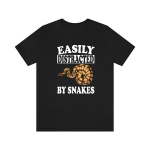 Leicht abgelenkt durch Schlangen Shirt, Python Liebhaber Shirt, Schlangen Shirt, Schlangen Liebhaber Geschenk, Schlange Junge Mädchen Shirt