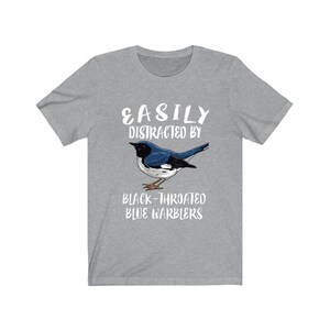 Lättdistraherad av svartstrupig sångare, sångare fågelskjorta, fågelskådningsskjorta, djur vuxen småbarn spädbarn barn present t-shirt