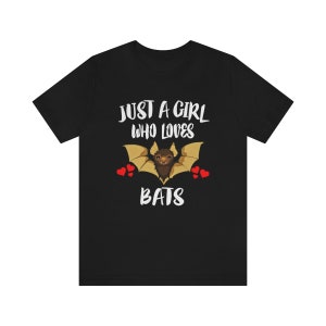 コウモリが大好きな女の子のシャツ、コウモリ好きのシャツ、コウモリ好きへのギフト、コウモリシャツ、動物の大人用幼児用キッズTシャツ