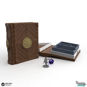 Klassisch gebunden - Personalisierte Aufbewahrungsbox für Würfel, Karten, Miniaturen und Tarot Decks - Librrian's Enchanted Tome
