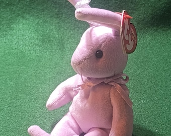 Floppity MINT RARE Ty " Floppity " was Born With Errors in 2001 which makes this Vintage Retired Bunny Unique being highly sought after..