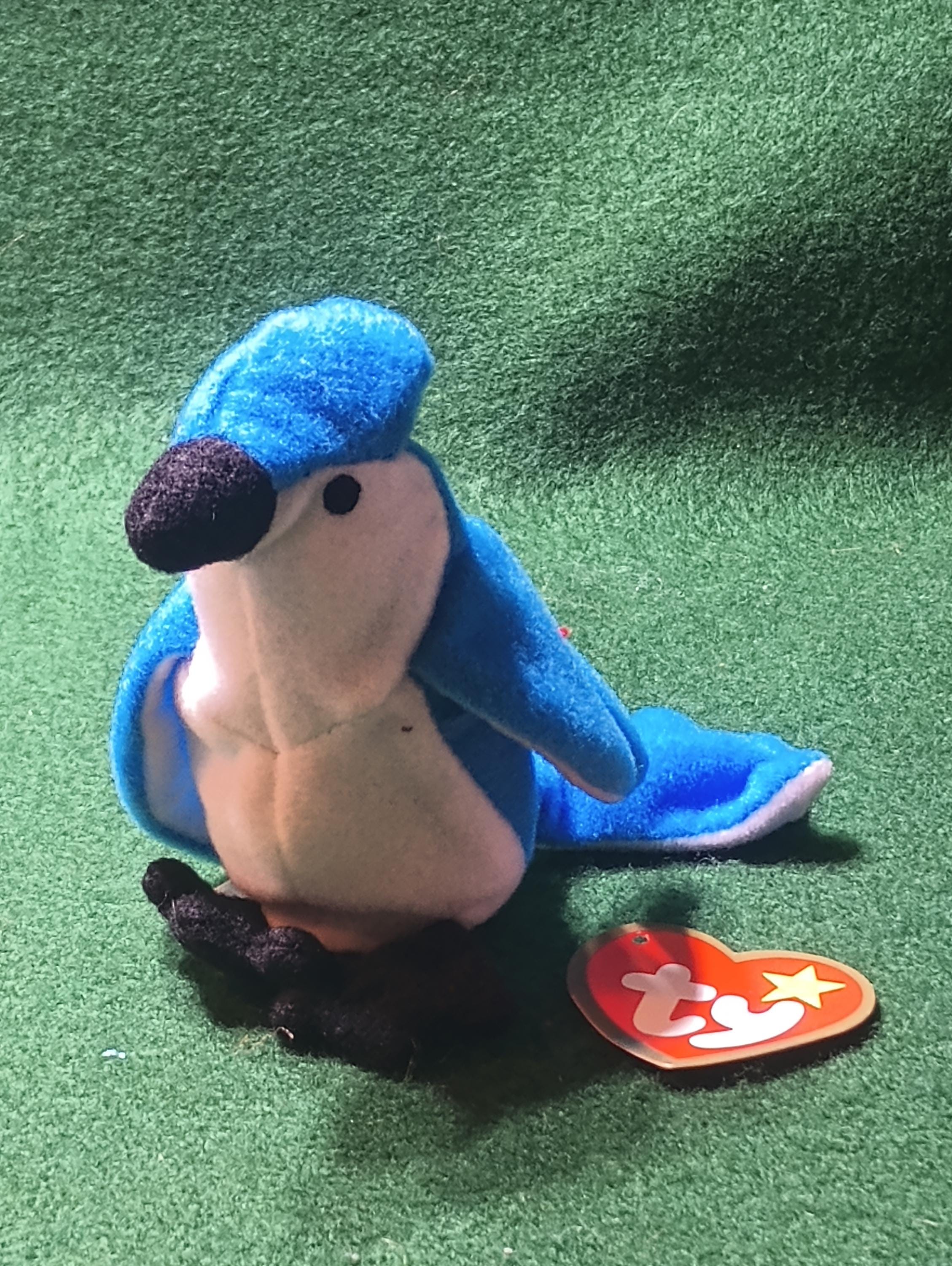 Rocket MINT RARE Ty " Rocket " was Born With Errors in 1993 which makes this Vintage Retired Baby Blue Jay Unique being highly sought after.