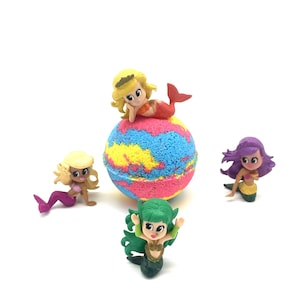 Little Mermaids Surprise Bath Bomb