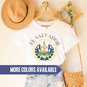 El Salvador Shirt, El Salvador Flag Shirt, Regalo Para Salvadoreña, Proud Salvadoreña Gift for Salvadoran Mom Hispanic Heritage Month Shir