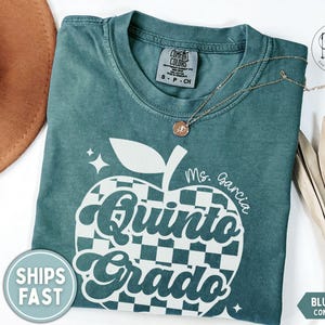 Quinto Grado Shirt, Personalized Maestra Shirt, Hola Quinto Grado Shirt, Maestra Bilingue Shirt Bilingual Fifth Grade Tshirt