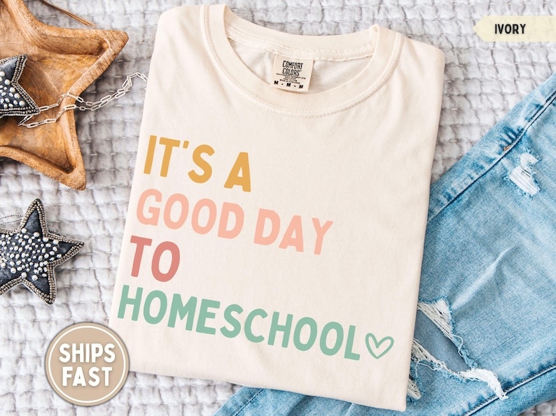 Homeschooling Shirt Homeschool Mom Shirt Good Day to Homeschool Shirt Homeschool Mom Gift for Homeschooling Mama Shirt Comfort Colors immagine 1