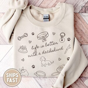 Dachshund Sweatshirt Dachshund Mom Sweatshirt Dachshund Lover Gift for Weenie Mom Sweatshirt Weiner Dog Sweatshirt afbeelding 1