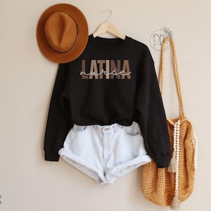Latina Nurse Sweatshirt, Enfermera Sweatshirt, Latina RN, Mujeres en Medicina, Latinas in Medicine, Educated Latina Latina Nursing Grad Gift