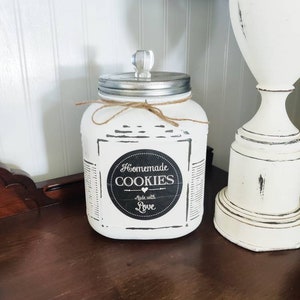 Farmhouse Style Cookie Jar, white Cookie Jars, Farmhouse kitchen decor, Cookie Jars for Countertop, Kitchen Canisters, Glass Cookie Jars