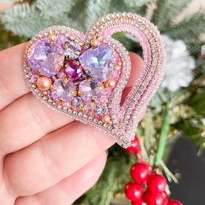 Heart beaded brooch Handmadecanada Handmade brooch Jewelry beaded brooch Small gift Valentines Gift image 4