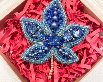 Leaf blue beaded brooch Handmadecanada Handmade brooch Jewelry beaded brooch Small gift