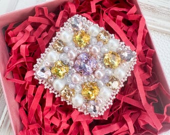 ビーズブローチ Handmadecanada ハンドメイドブローチ ジュエリー ビーズブローチ 小さなギフト