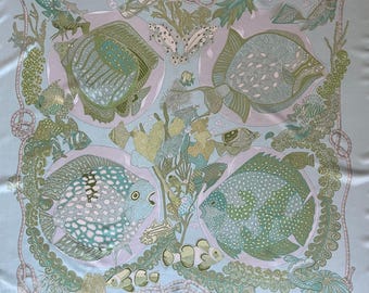 Foulard en soie HERMÈS « GRANDS FONDS » 1992