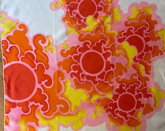 Foulard en soie PIERRE CARDIN fleurs japonaises 1980