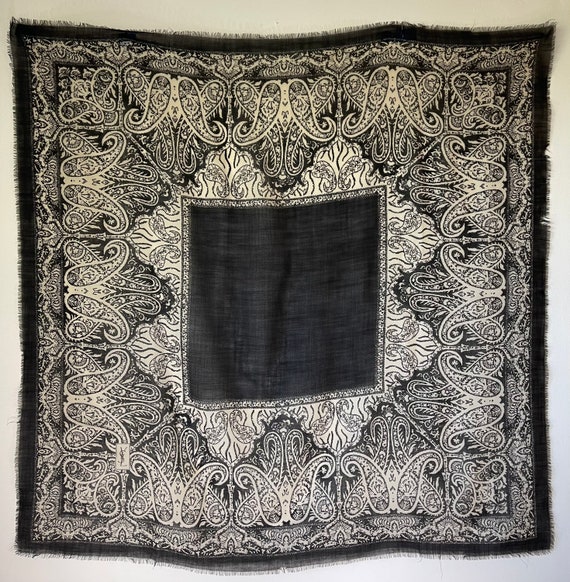 YSL Foulard en laine blanc et noir