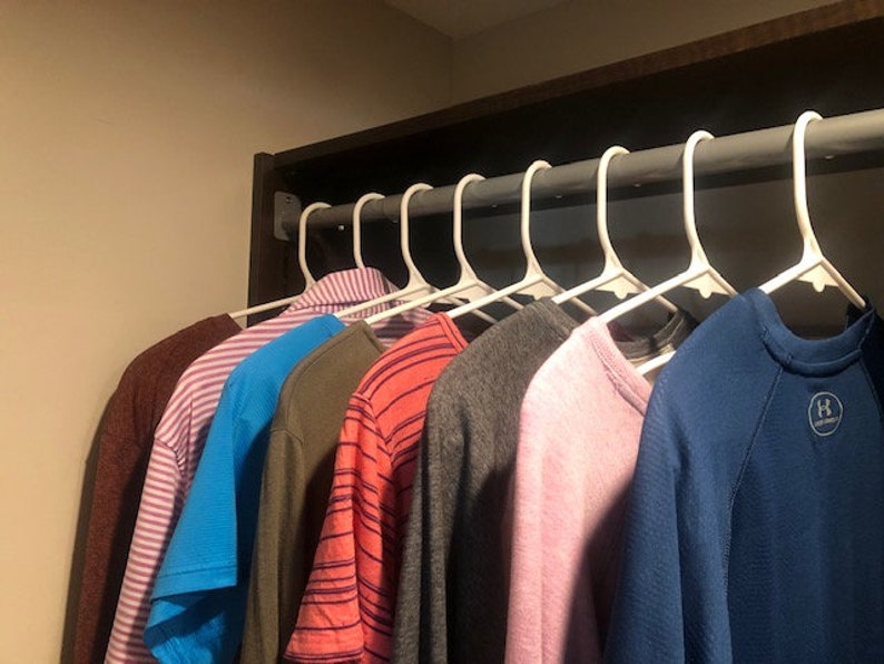 A Better Hanger, 48 Plastic Clothes Hangers.. Avoid Shoulder Bumps Slim