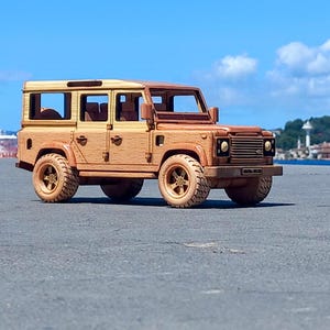 Handmade Wooden Land Rover Defender 110 – 1:18 Scale Collectible SUV Model, Rustic Off Road Wooden Car, Customizable Gift