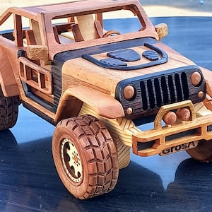 Handmade Wooden Jeep Trailcat Model – Rustic All-Terrain 4x4 Collectible, Off-Road Truck Gift, Desk Decor