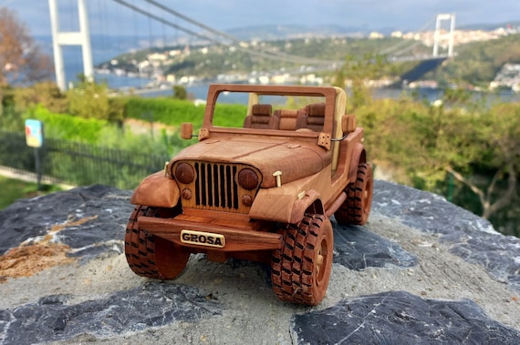 Handmade Wooden Jeep CJ-7 Model: Vintage 4x4 Car Decor - Etsy