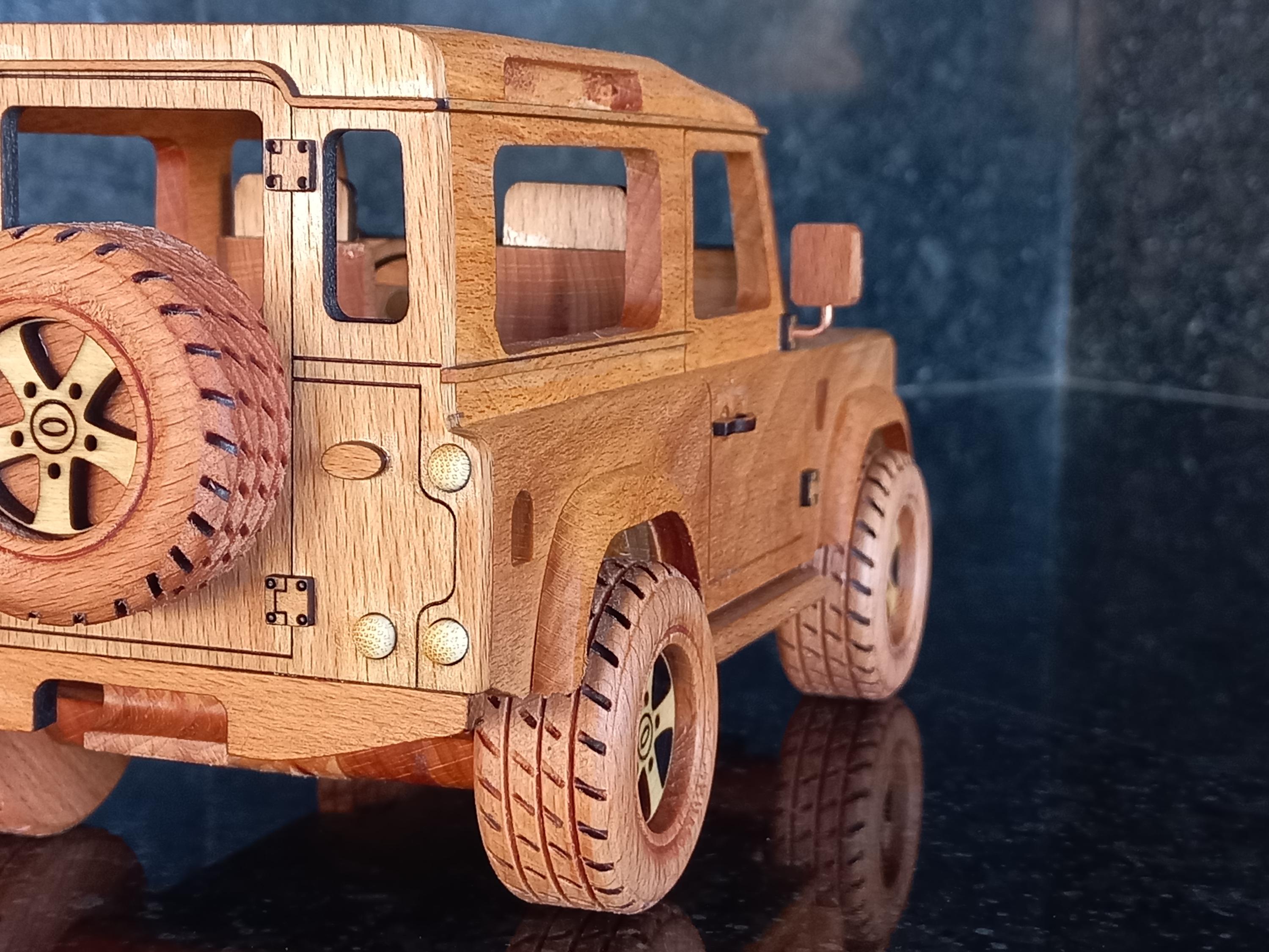 希少　木製Land Rover Defenderランドローバー DEFENDER EXPERIENCE TOKYO 2023 | LAND ROVER JAPAN