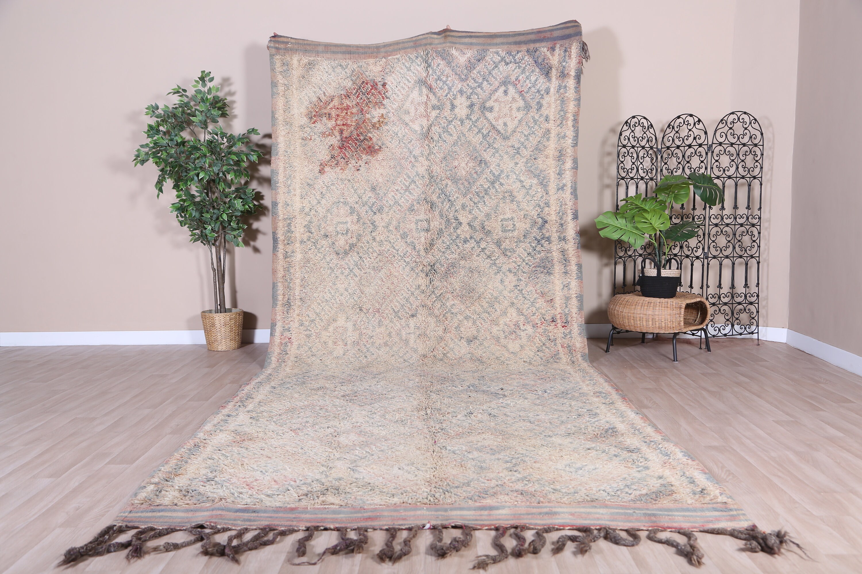 ヴィンテージ モロッコ ラグ、パープル ブジャード ラグ 6 x 14