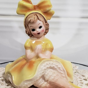 Vintage Lefton Yellow Big Bow Girl, Lefton Collectable, Big Bow Girl, Bloomer Girl