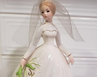 Vintage Josef Originals Here Comes the Bride, Wedding Decor, Shower Decor, Josef Musical Figurine