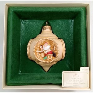 Vintage Christmas Ornament Hallmark Santa&#39;s On His Way With Original Box 1983