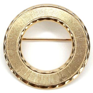 Vintage Brooch Textured Circle Gold Tone Metal 1970s Costume Jewelry