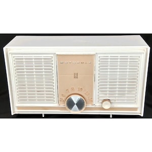 MCM AM Tube Radio Broadcast Receiver Motorola AT30BH White Made In USA 1965 *Free Shipping*