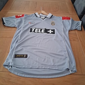 Voetbalclub Juventus, uitshirt, Lotto Sport, shirt, 2000/2001, rode muts op mouw