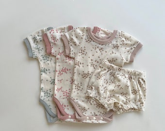 Baby Bodysuit with Shorts and Headband Set | Baby Floral Print Summer Bodysuit with shorts and Headband | Short sleeves bodysuit shorts set