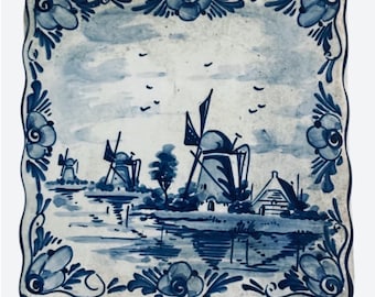 Vintage Delft Holland hand painted porcelain box 6" signed on bottom
