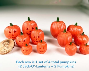 Miniature Pumpkins & Jack-O-Lanterns - Set of 4 mini pumpkins