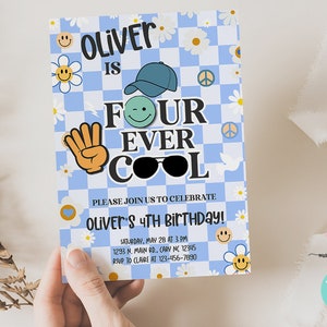 男の子の永遠にクールな誕生日招待状、70 年代のレトロなスマイリー デイジー、男の子のグルーヴィーな永遠にクールな 4 歳の誕生日招待状、デジタル印刷可能な corjl。