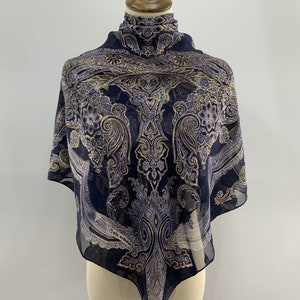 Bufanda de seda vintage Mila Schon, Foulards de seda azul marino, accesorios de primavera, chal vintage para mujer, bufanda superior, bufanda de mujer, bufanda de cuello