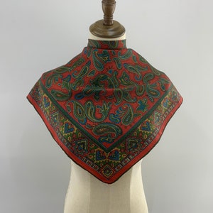 Vintage 90s Silk Scarf, Vintage Square Scarf, Vintage 90s Accessories, Vintage Paisley Silk Scarf, Classic Scarf, Vintage Paisley Silk Shawl
