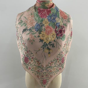 Vintage Mariko Tadakuma Floral Silk Scarf Soft Pink Color Pure Silk Accessories Women Scarves Shawl Square Scarf Top Cover Up Wrap Neckwear
