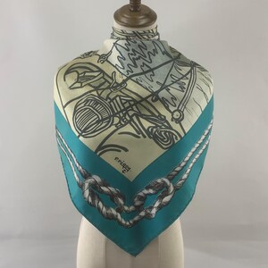 Foulard En Soie 100% Vintage - Motif Floral Multicolore, Bon état Général, Accessoire élégant
