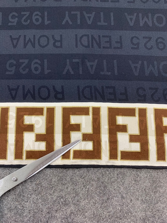美品 FENDI ヴィンテージ スカーフ 楽天市場】FENDI フェンディ スカーフ WRAPPY BAGUETTE ラッピー