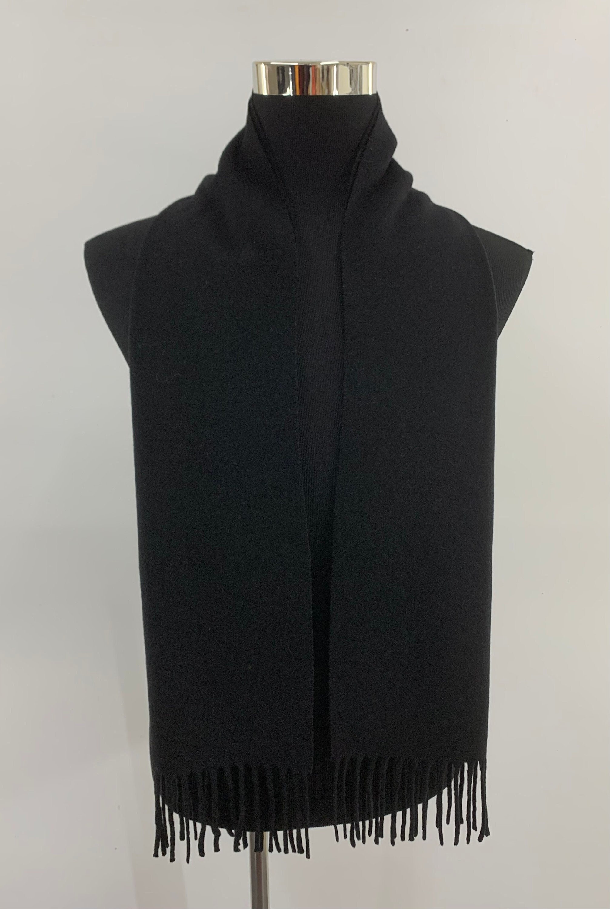 vintage Écharpe Emporio Armani Emporio Armani Écharpe en laine noire Emporio Armani Accessoires Emporio Armani Écharpe d'hiver Écharpe de cou Cravates